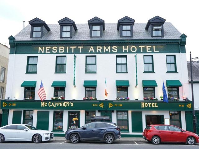 Nesbitt Arms Boutique Hotel — 22 km away from Slieve League Cliffs Donegal