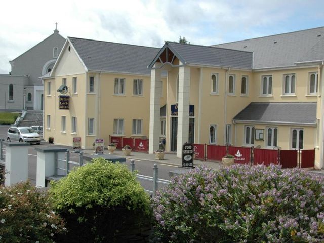 Óstán Loch Altan — 15.2 km away from Glenveagh National Park Donegal