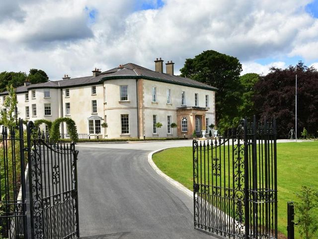 Rockhill House — 16.8 km away from Glenveagh National Park Donegal
