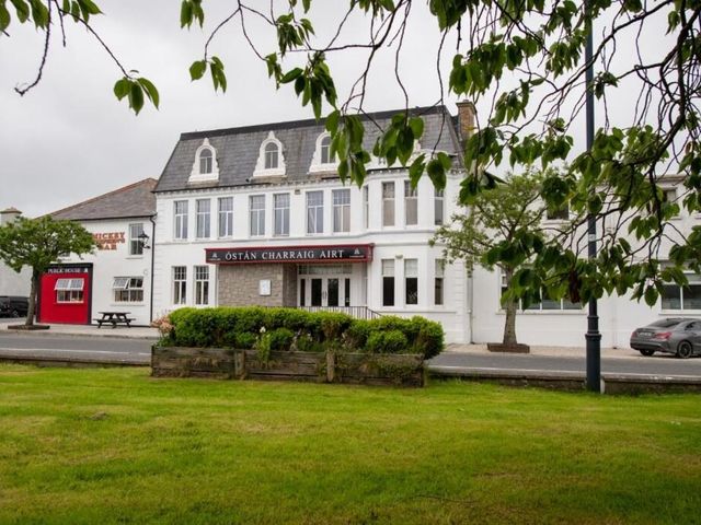 The Carrigart Hotel — 15 km away from Fanad Head Lighthouse Donegal