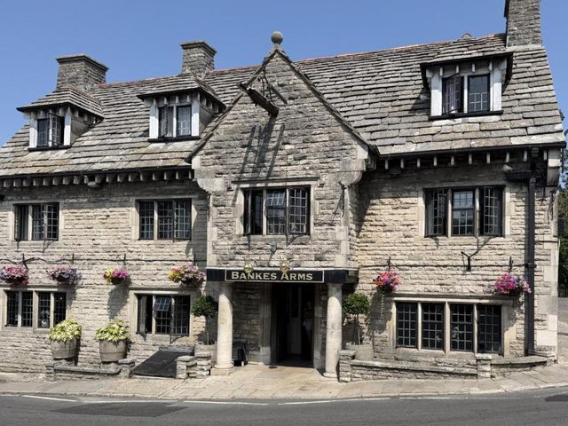 Bankes Arms Hotel — 50 m away from Corfe Castle Dorset