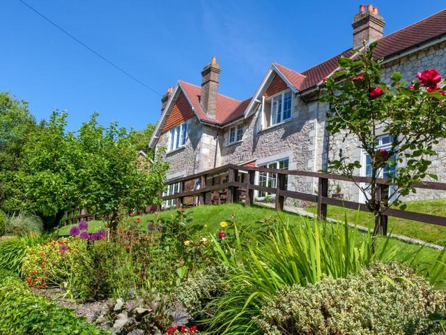Limestone Hotel — 2 km away from Durdle Door Dorset