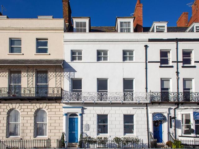 No. 98 Boutique Hotel — 4.6 km away from Chesil Beach Dorset