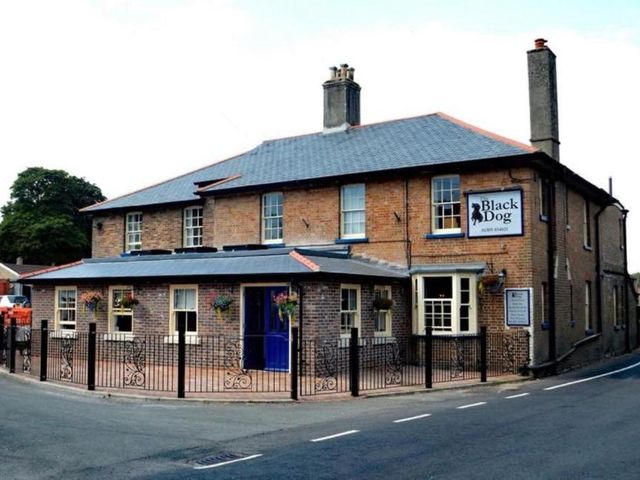 The Black Dog Inn — 9.6 km away from Durdle Door Dorset