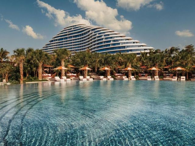 Jumeirah Marsa Al Arab Dubai — 400 m away from World Blockchain Summit Dubai