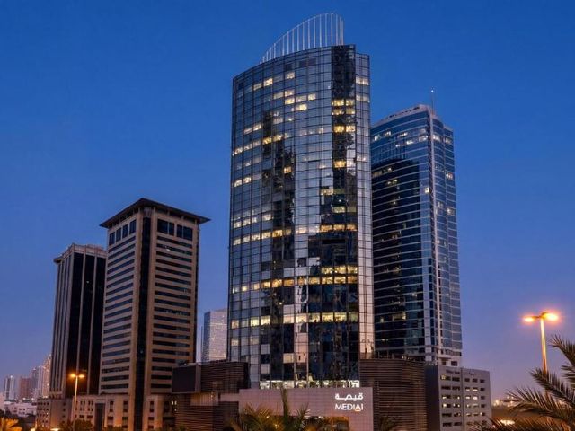 Media One Hotel Dubai, WorldHotels Crafted — 400 m away from American University in Dubai