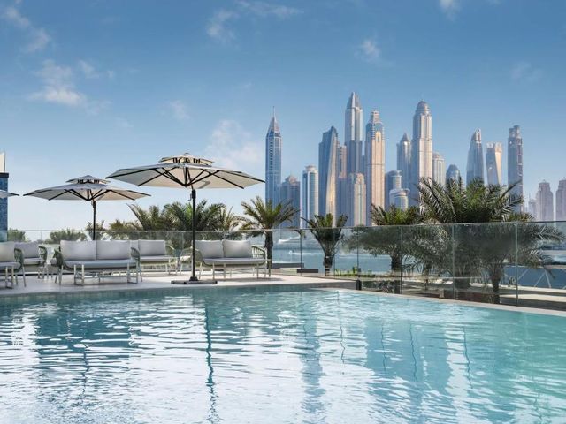 Radisson Beach Resort Palm Jumeirah — 1.4 km away from Palm Jumeirah