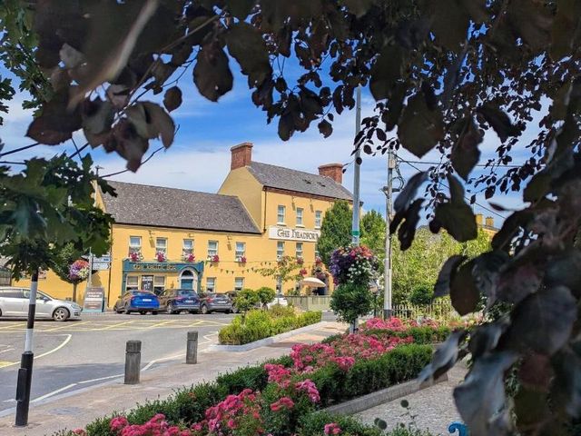 Headfort Arms Hotel — 14.3 km away from Body and Soul Festival