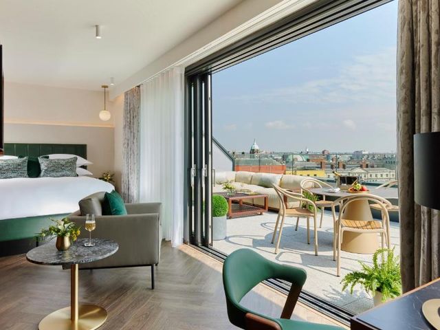 The Chancery Hotel — 350 m away from St. Patrick's Cathedral