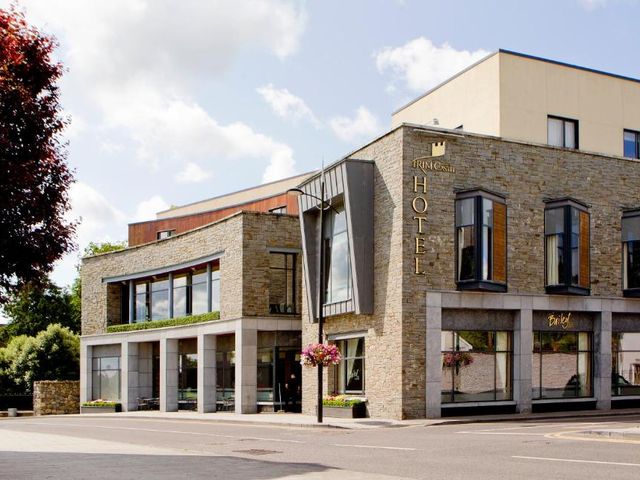 Trim Castle Hotel — 18.1 km away from Body and Soul Festival