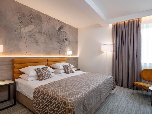 Hotel Ivka — 600 m away from Dubrovnik General Hospital
