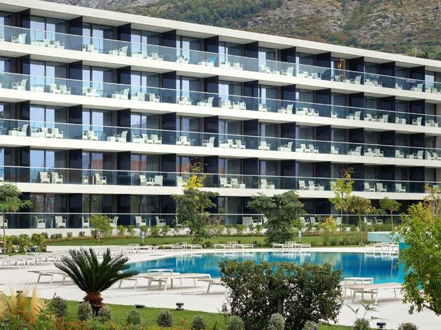 Sheraton Dubrovnik Riviera Hotel — 8.8 km from the airport