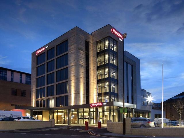 Hampton by Hilton Dundee City Centre — 700 m away from V&A Dundee