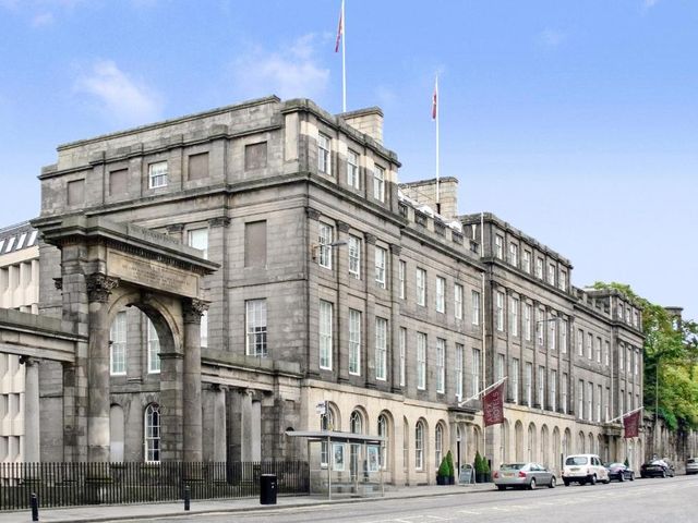 Apex Waterloo Place Hotel — 900 m away from Holyrood Palace