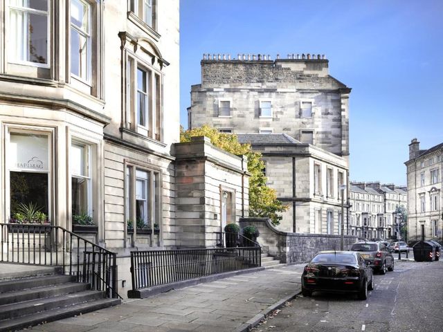 Hapimag Resort Edinburgh — 1.7 km away from Murrayfield Stadium