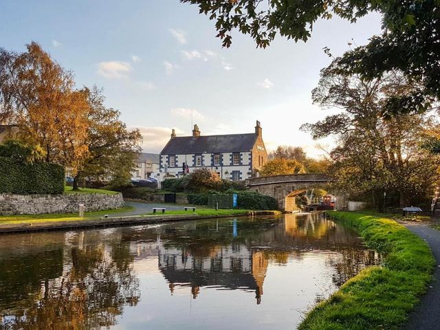 The Bridge Inn — 3 km from the airport