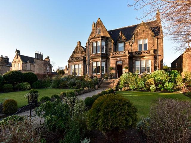 The Roseate Edinburgh - Small Luxury Hotels of the World — 800 m away from Murrayfield Stadium