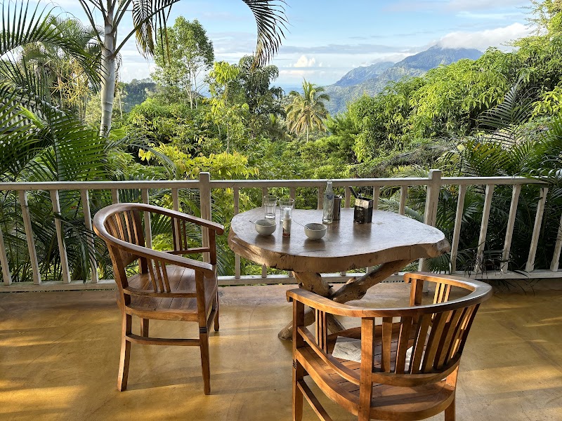 Chill Ville View Point Hotel — Passara Road / 6 Mile Post (near Nine Arches Bridge area)