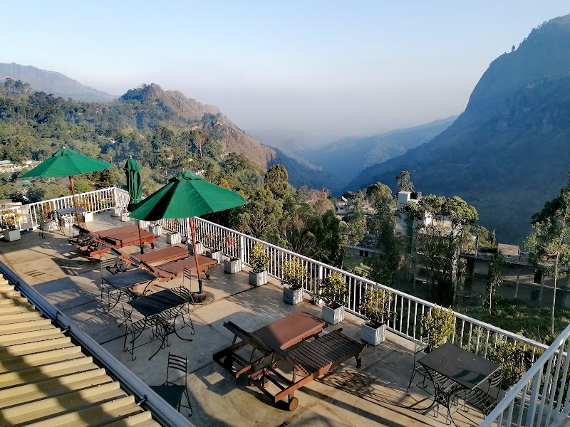 Morning Dew Boutique Hotel Ella — Wemullahena / hillside above Ella Town