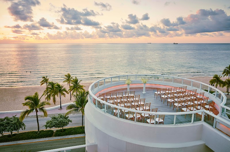 Beach House Fort Lauderdale, A Hilton Resort — Fort Lauderdale Beach (Central Beach)