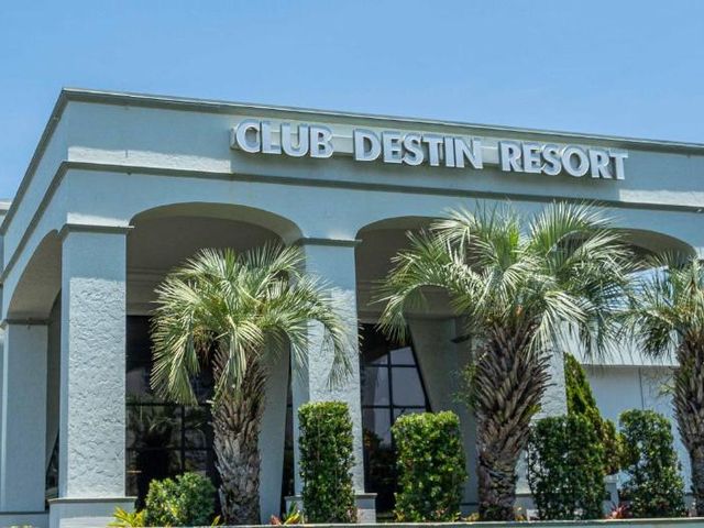 Club Destin Condos — 4.6 km away from Destin Harbor Fort Walton Beach