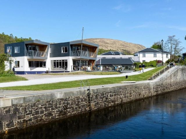Moorings Hotel — 100 m away from Neptune's Staircase Fort William