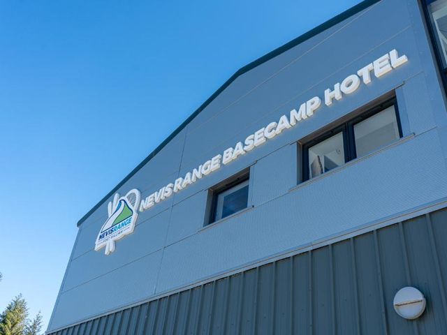 The Base Camp Hotel, Nevis Range — 6.1 km away from Ben Nevis Fort William