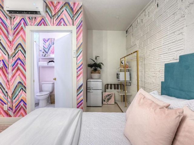 Room 1 Oleander Hotel Boutique Hotel Near Galveston Cruise Port — 1.9 km away from Galveston Pleasure Pier
