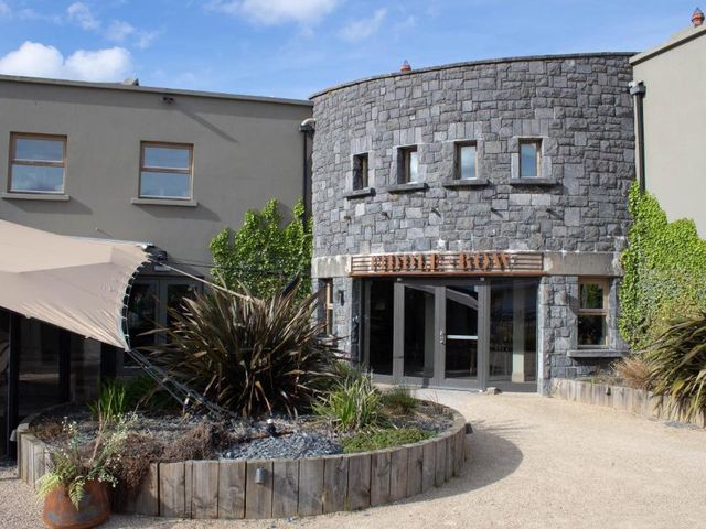 Fiddle + Bow Hotel — 19.4 km away from Aran Islands from Galway