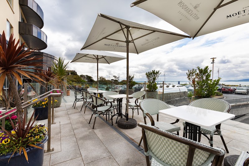 Salthill Hotel — Promenade