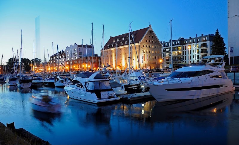 Hotel Gdansk — Old Town — Długi Targ