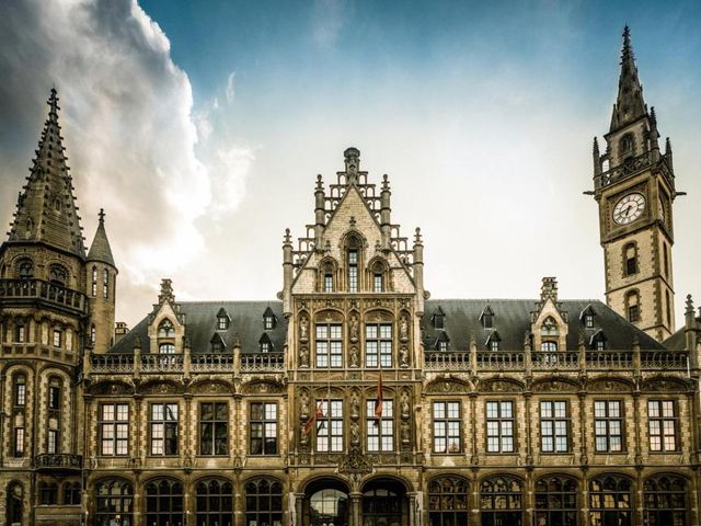 1898 The Post & Porter's house — 50 m away from Graslei Waterfront Ghent