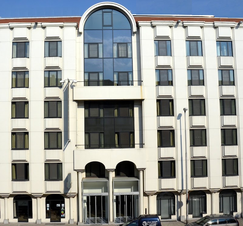 Aparthotel Castelnou — Centrum