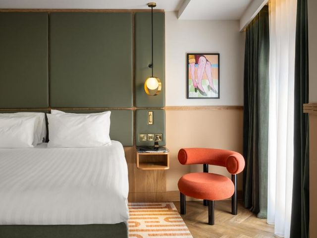 Carlton George Hotel — 3.2 km away from Celtic Park