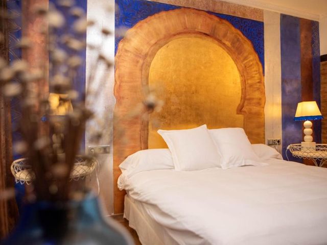Hotel Boutique Posada Castañeda — 600 m away from Alhambra Palace