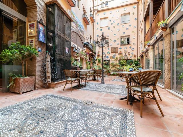 Hotel Posada del Toro — 600 m away from Albaicin Quarter