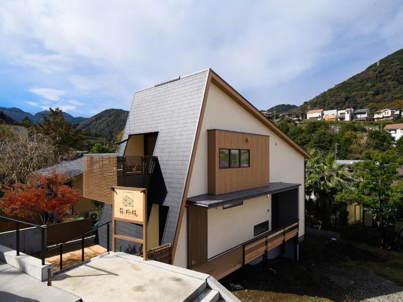 Hako Reiro 箱・玲瓏 — Hakone Yumoto Onsen