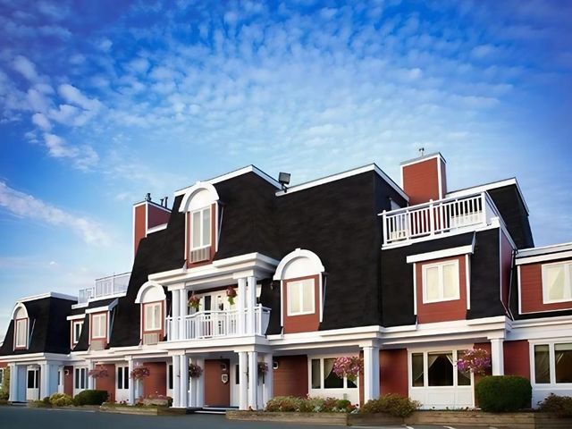 Inn on the Lake — 11.3 km from the airport
