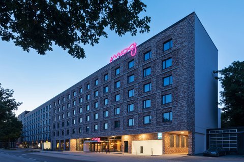 Moxy Hamburg City — Altstadt