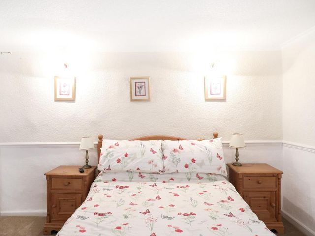 The Willow Restaurant B&B — 4.9 km away from Brimham Rocks Harrogate