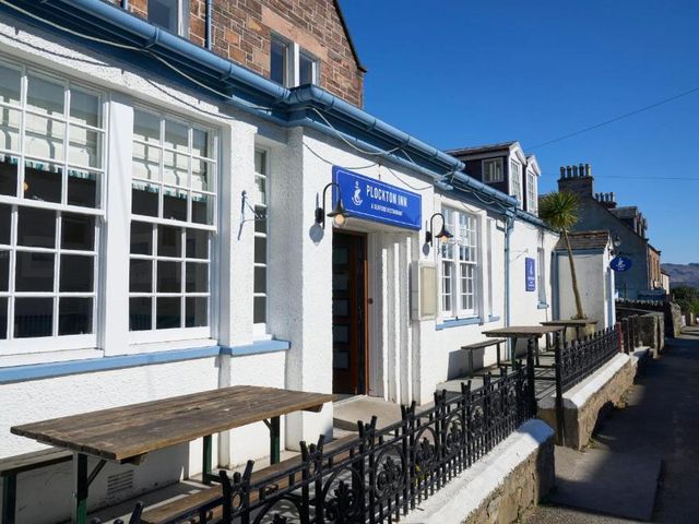 Plockton Inn, by Highland Coast Hotels — 10.9 km away from Eilean Donan Castle Highlands