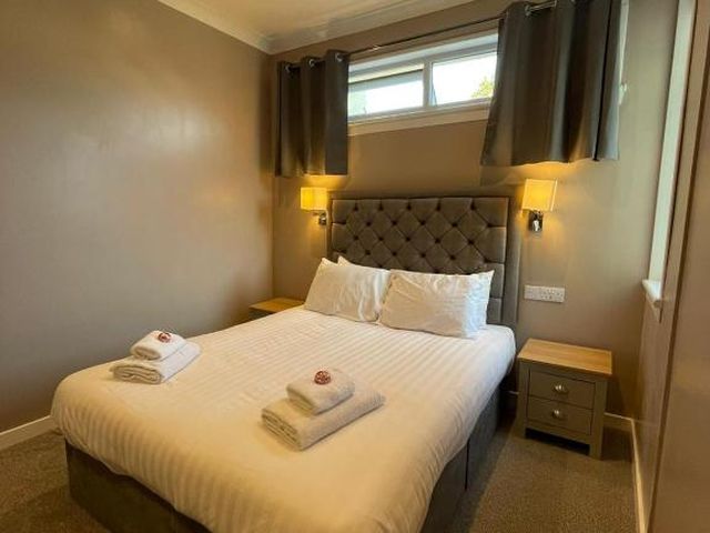 The Skye Bridge Hotel — 12.1 km away from Eilean Donan Castle Highlands