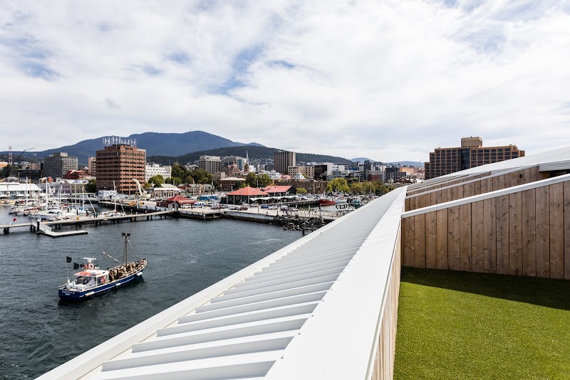 MACq01 Hotel — Sullivans Cove