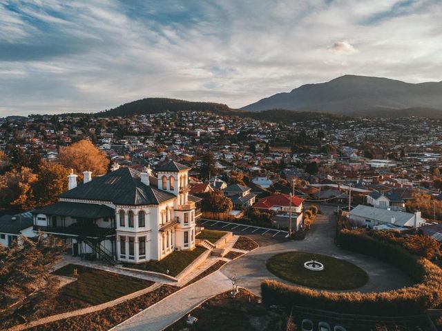 Maylands Lodge — 6.6 km away from MONA Museum Hobart