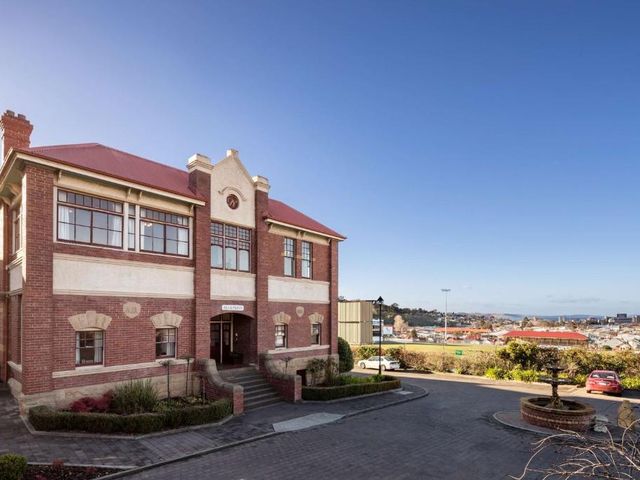 Rydges Hobart — 7.6 km away from MONA Museum Hobart