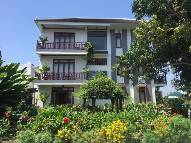 Hoi an Osaka Riverside Villa & Spa — 500 m away from Tra Que Vegetable Village Hoi An
