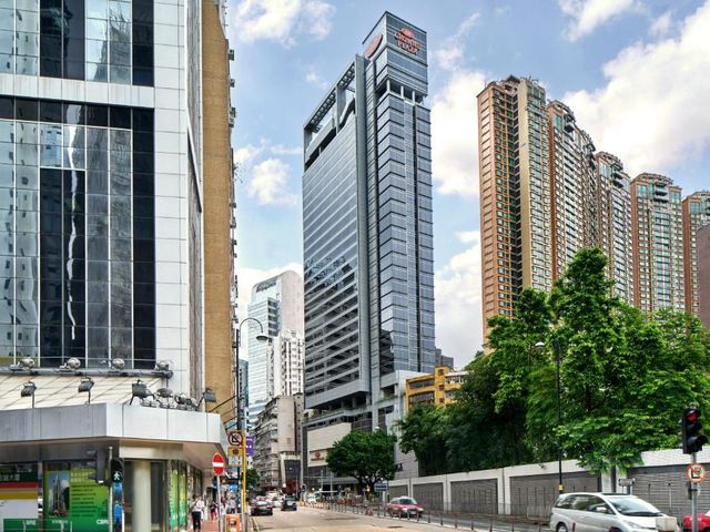 Crowne Plaza Hong Kong Causeway Bay by IHG — 800 m away from Hong Kong Stadium