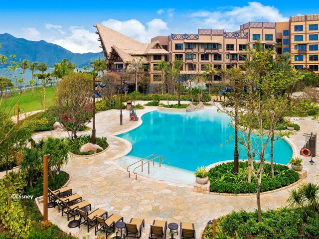 Disney Explorers Lodge — 700 m away from Hong Kong Disneyland