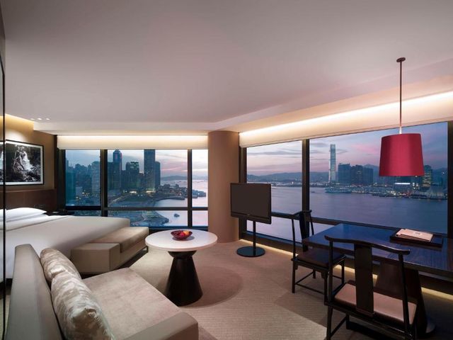 Grand Hyatt Hong Kong — 250 m away from Hong Kong Convention Centre