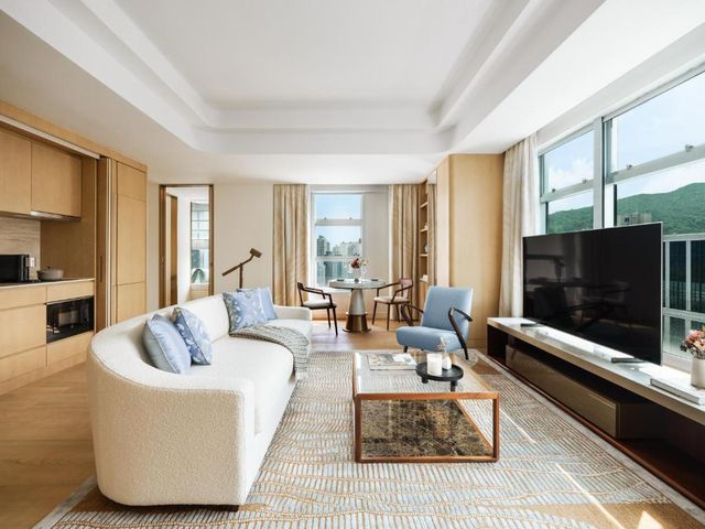 Lanson Place Causeway Bay, Hong Kong — 700 m away from Hong Kong Stadium